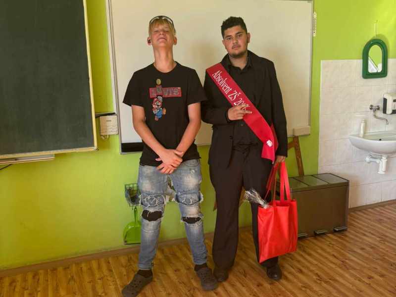 AHOJKY OSMIČKO